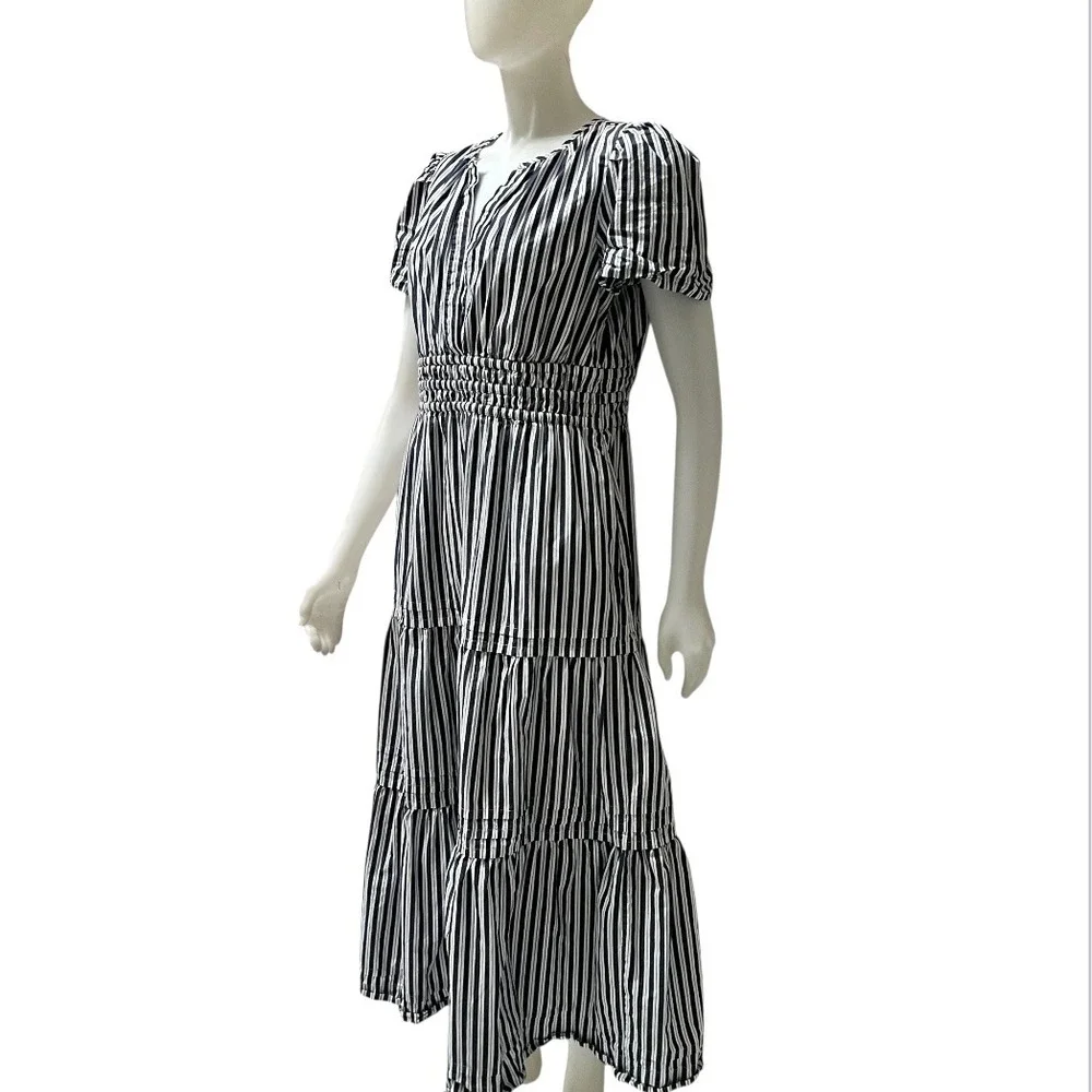 Quince Organic Cotton Tiered Maxi Dress‎ Navy White Stripe Smocked Resortwear M - Picture 17 of 17